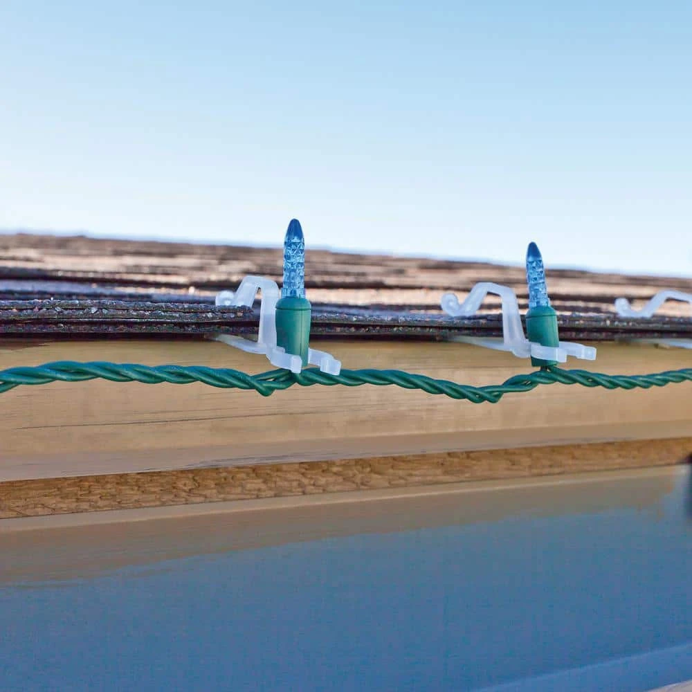 Northlight 3.5 In. Clear Outdoor Universal Christmas Light Clips (Set Of 50) 5 Northlight 3.5 In. Clear Outdoor Universal Christmas Light Clips (Set Of 50) - Image 5