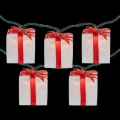 Northlight 10-Count White And Red Christmas Present Light Set-7.5 Ft. Green Wire -Northlight Shop northlight christmas novelty lights 35167260 4f 1000